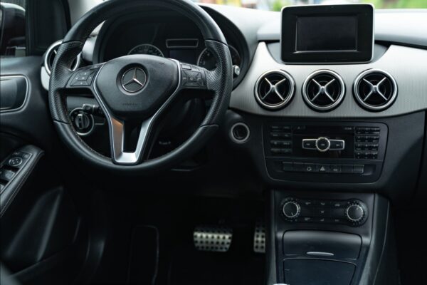 xr:d:DAFRdk2uGV0:369,j:1468581444798750429,t:23110219